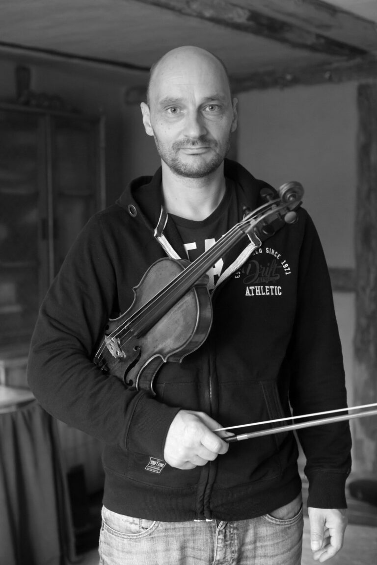 Violinist, 2017