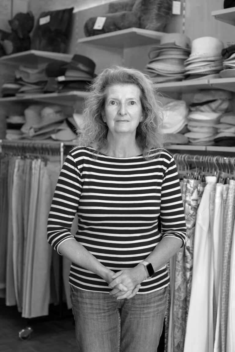 Inhaberin eines Modegeschäftes / Owner of a Fashion Boutique, 2025