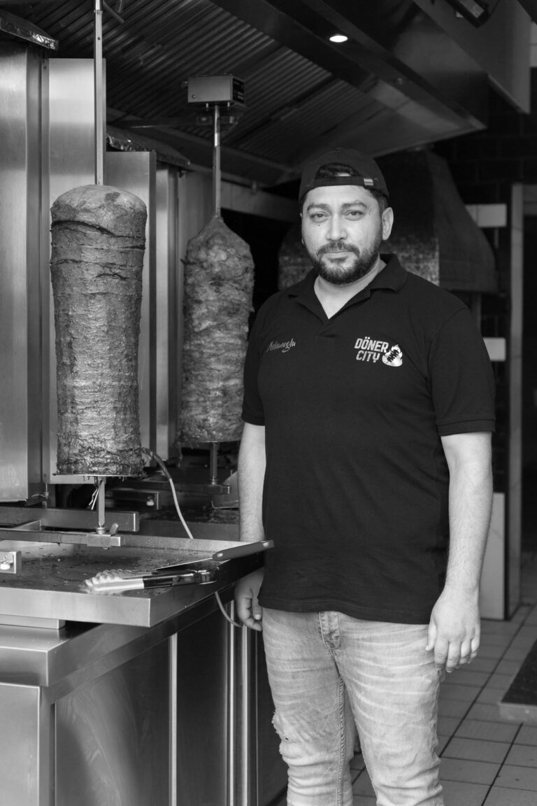 Imbissbetreiber / Takeaway Owner, 2025